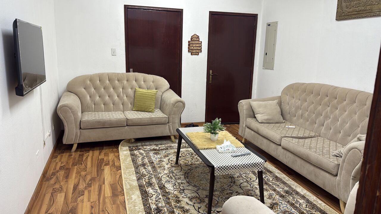 Jubail, Apartments, Flats, Houses & Villas, SAR 2500/month,  2 BR,  Family Apartment And Selling House Hold Items