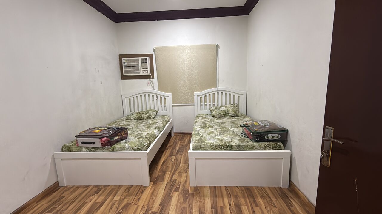 Jubail, Apartments, Flats, Houses & Villas, SAR 2500/month,  2 BR,  Family Apartment And Selling House Hold Items