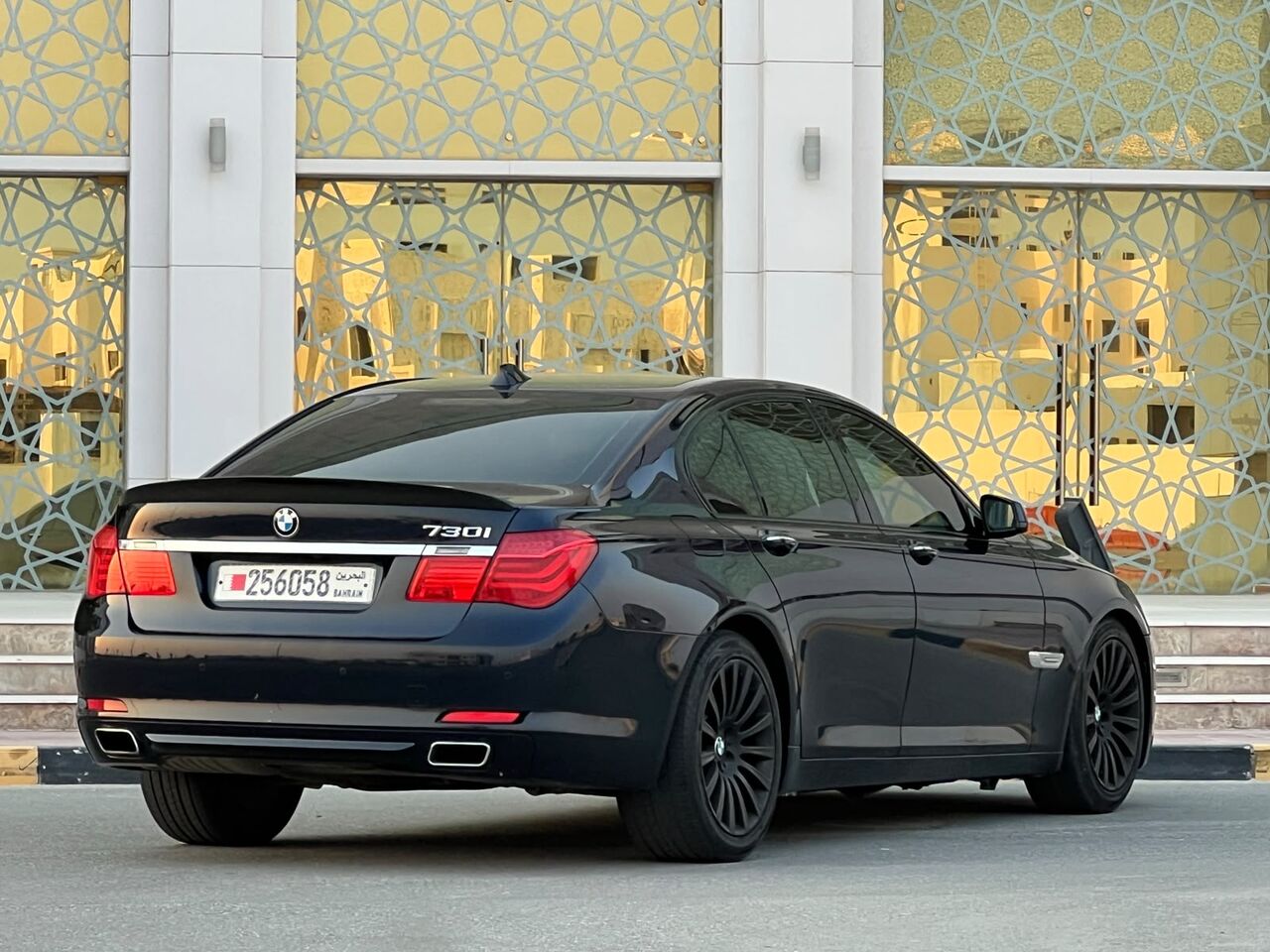 Riffa, Vehicles, Cars & Trucks , BHD 2800,  Bmw 730LI,  2011,  Automatic,  1660000 KM,   MODEL  FOR SALE