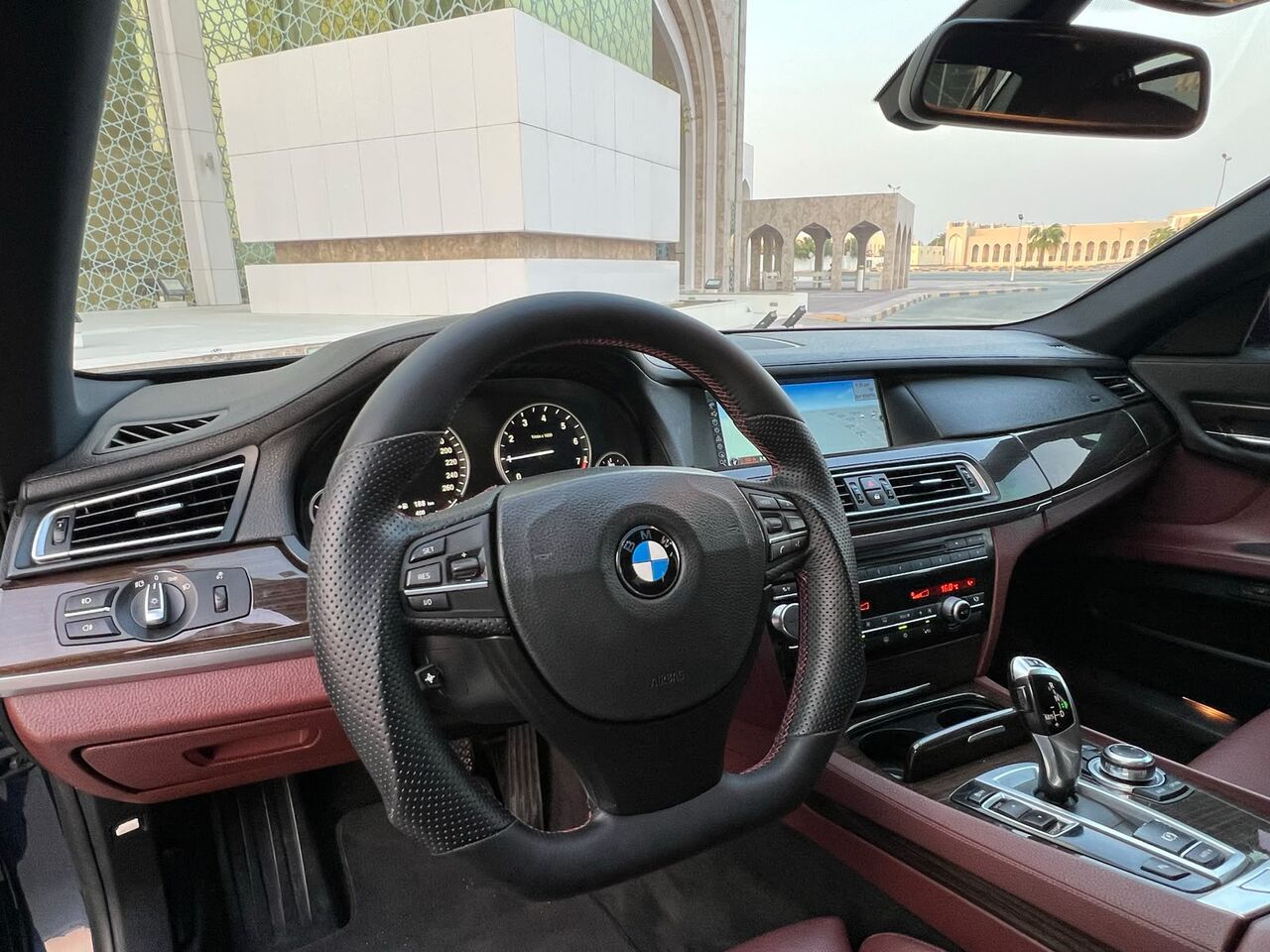 Riffa, Vehicles, Cars & Trucks , BHD 2800,  Bmw 730LI,  2011,  Automatic,  1660000 KM,   MODEL  FOR SALE