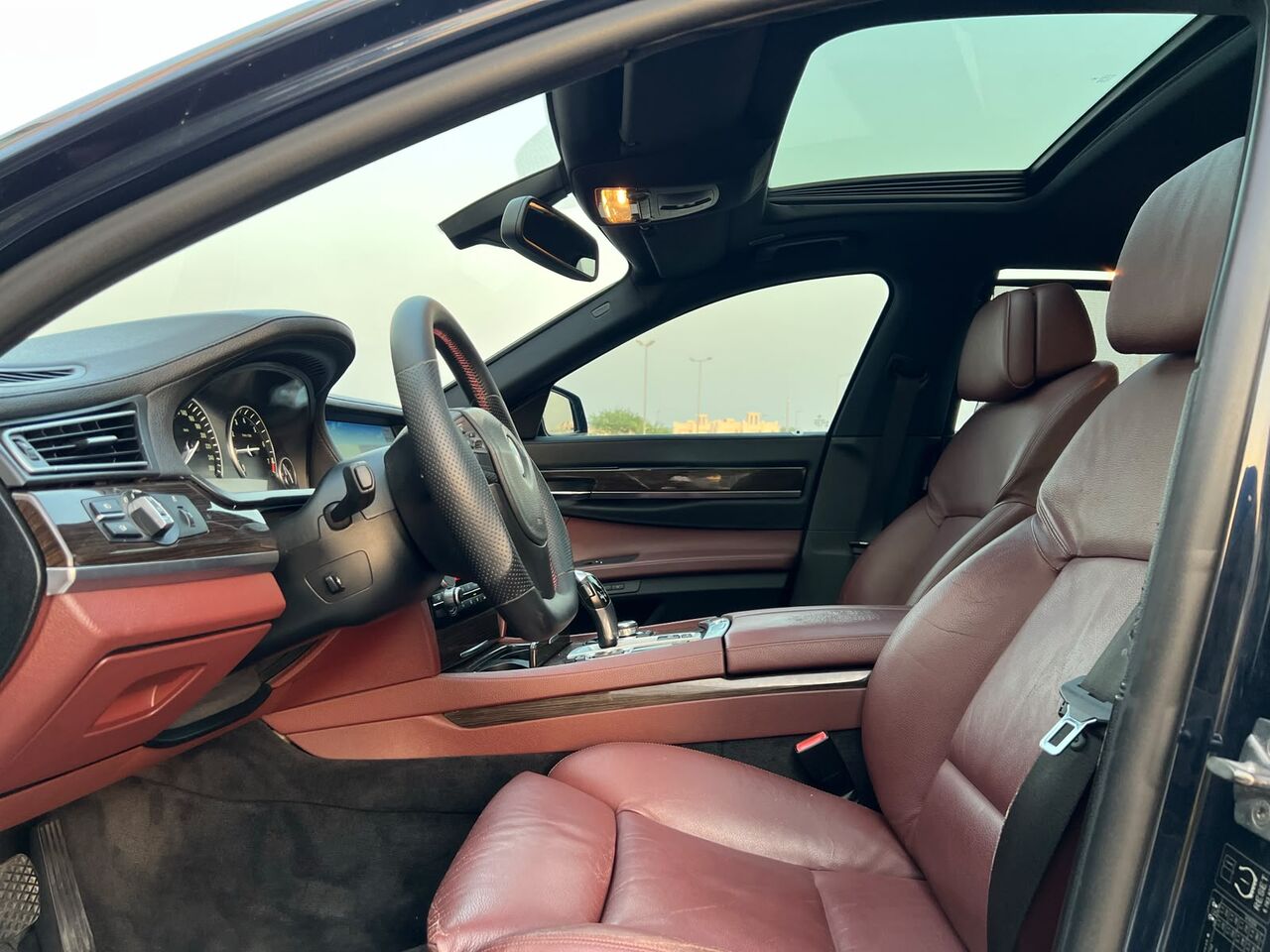 Riffa, Vehicles, Cars & Trucks , BHD 2800,  Bmw 730LI,  2011,  Automatic,  1660000 KM,   MODEL  FOR SALE