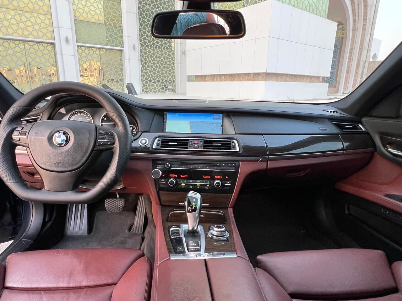 Riffa, Vehicles, Cars & Trucks , BHD 2800,  Bmw 730LI,  2011,  Automatic,  1660000 KM,   MODEL  FOR SALE