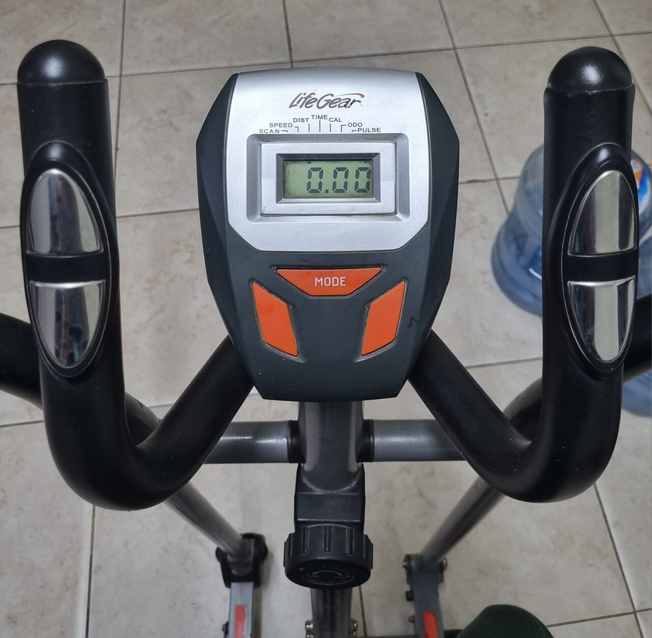 Riyadh, Household Items, SAR 600,  Lifegear Magnectic Elliptical Transorbit By Umark Sports