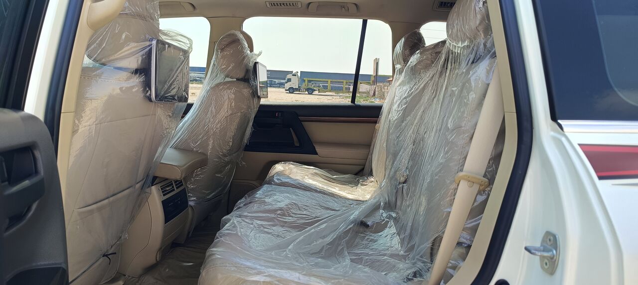 Dammam, Vehicles, Cars & Trucks , SAR 165000,  Toyota Land Cruiser,  2017,  Automatic,  238000 KM,  Land Cruiser