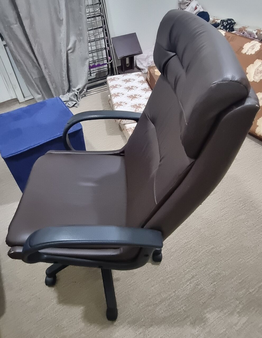 Jeddah, Furniture, SAR 300,  Sofa Set 4 Members With Office Chair