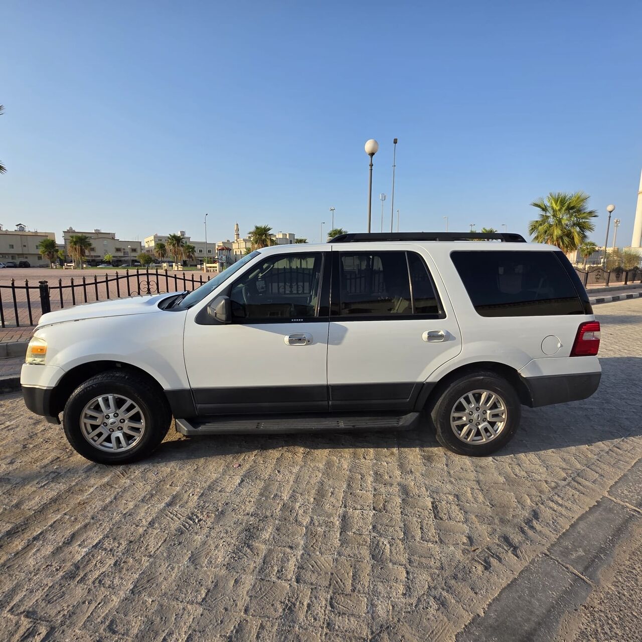 Jubail, Vehicles, Cars & Trucks , SAR 42000,  Ford Expedition,  2013,  Automatic,  275 KM,    Model
