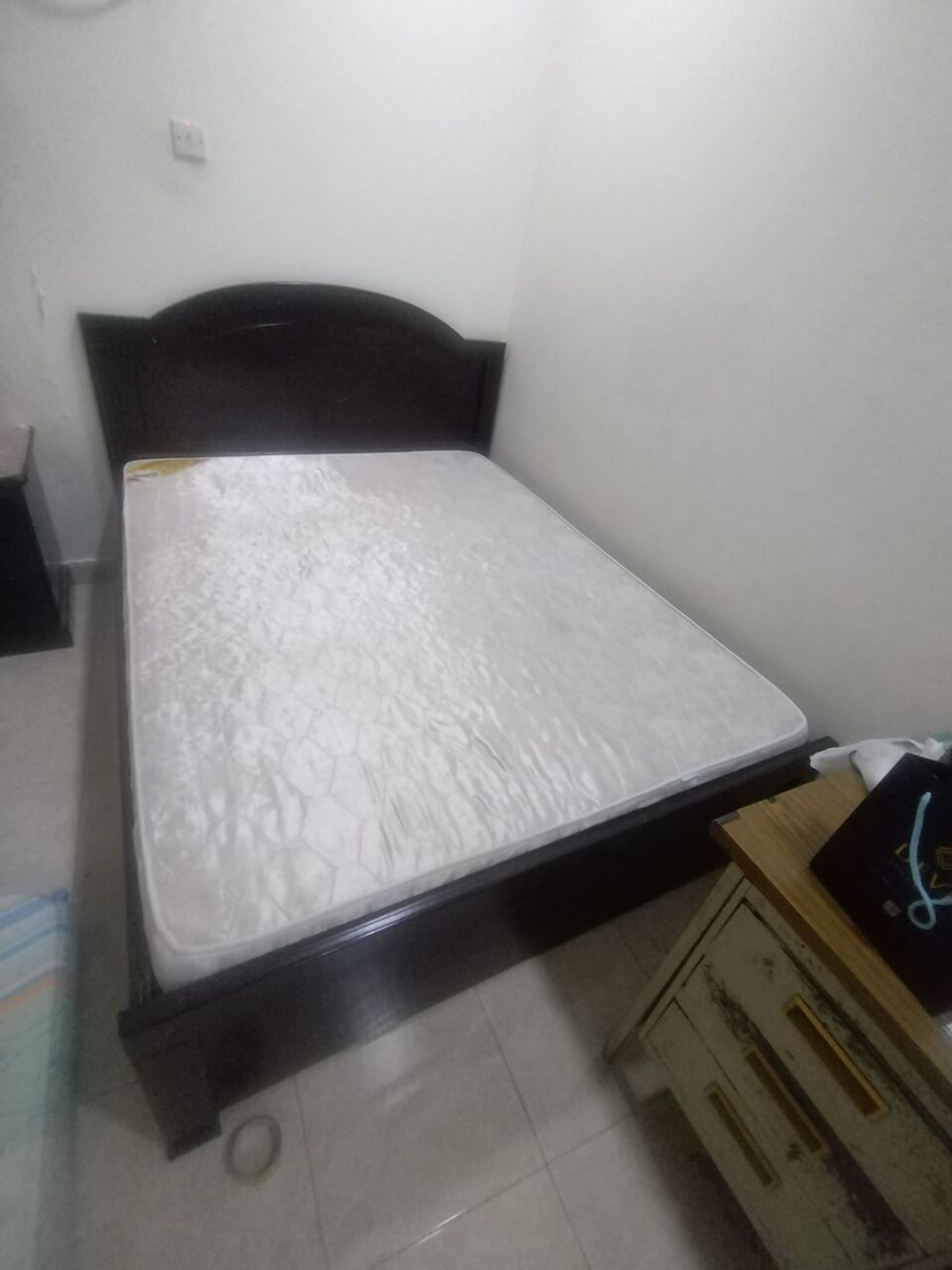 Muharraq, Furniture, BHD 35,  Bed For SALE  Queen Size
