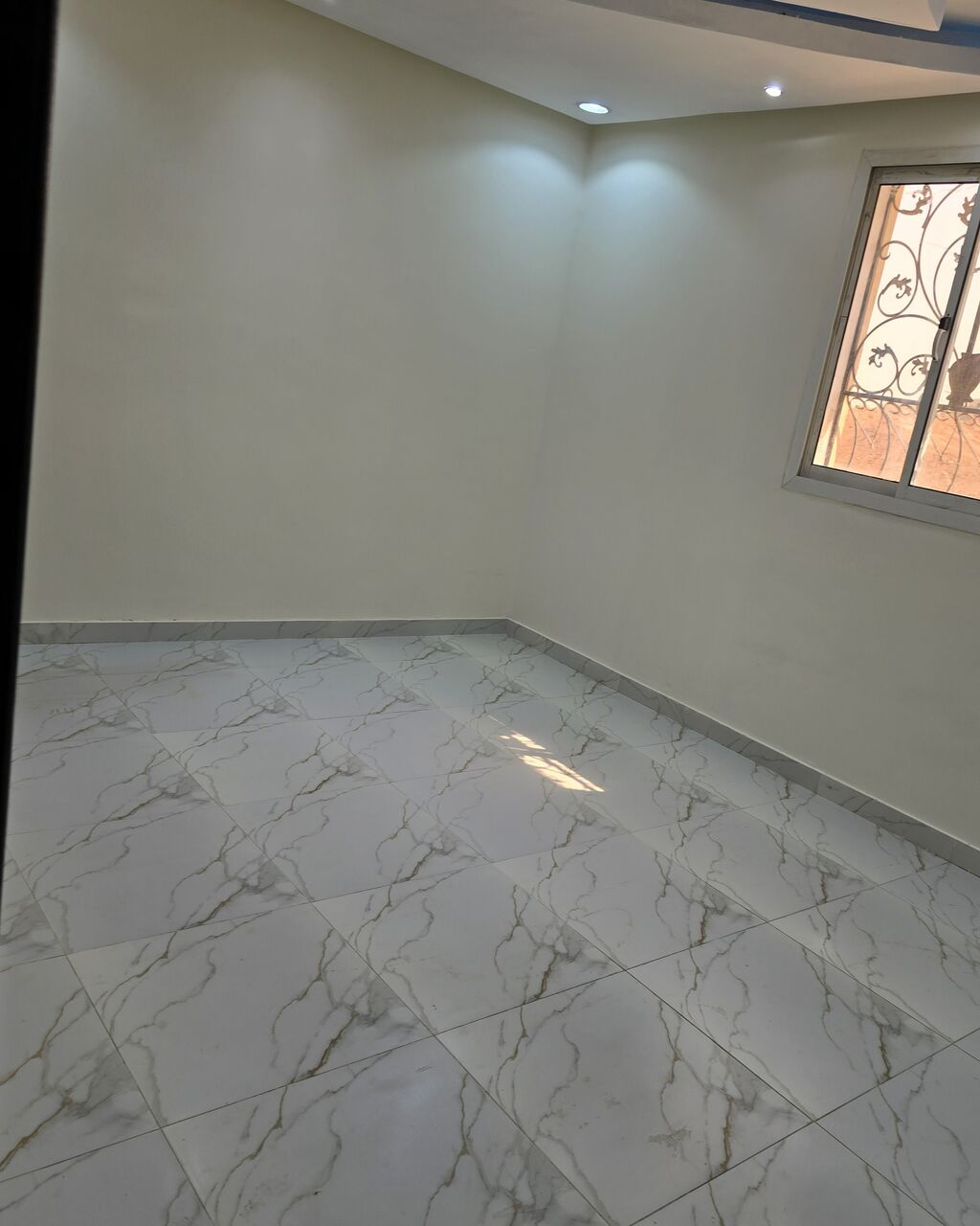 Al Yarmouk, Commercial Villas, SAR 1,  126 Sq. Meter,  Luxury Hotel Apartment For Sale In Al Yarmouk District &ndash; Riyadh