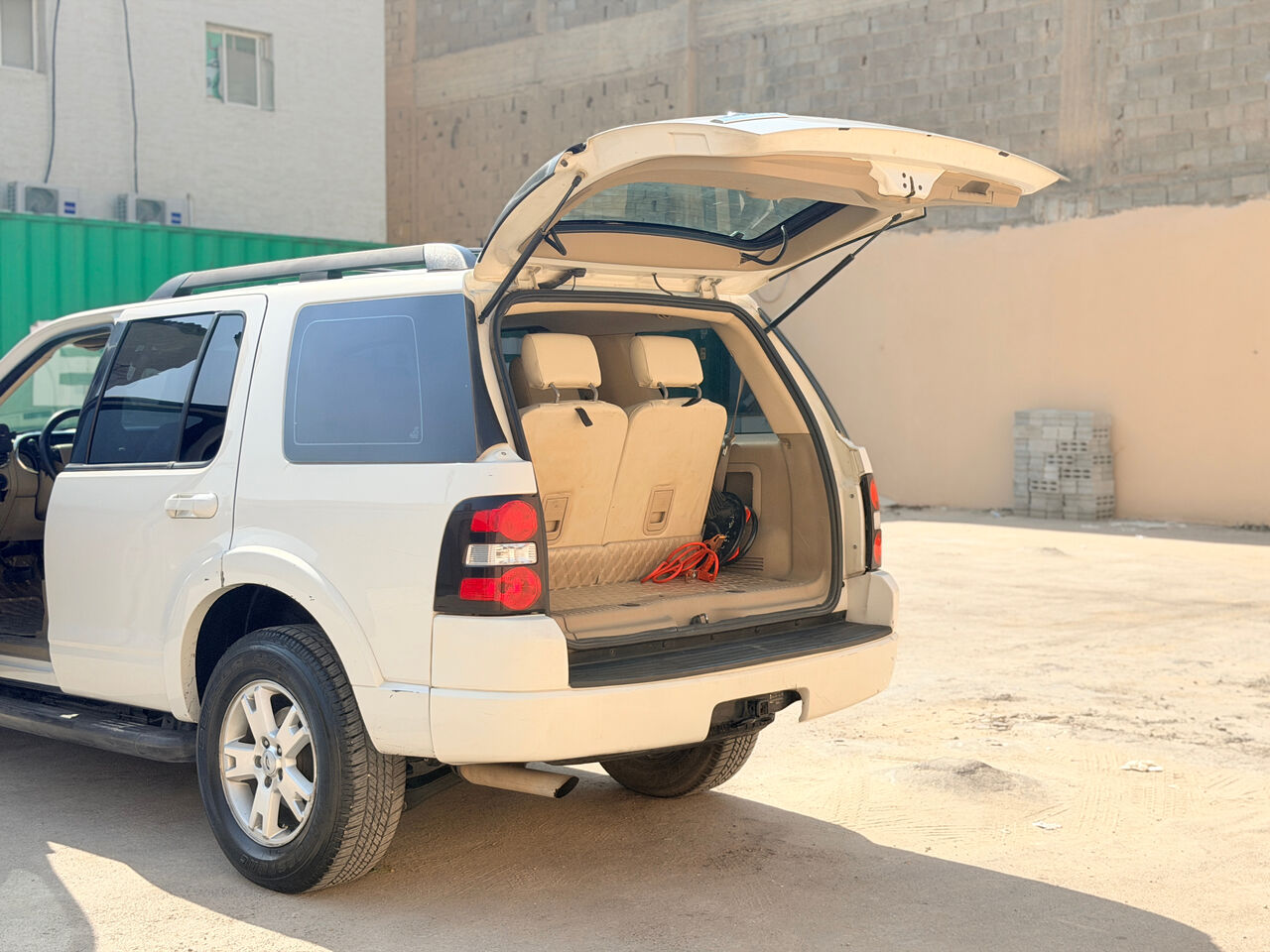 Al Malaz, Vehicles, Cars & Trucks , SAR 17000,  Ford Explorer,  2010,  Automatic,  276204 KM,    4x4 | 4.0L V6 |  | Clean & Maintained