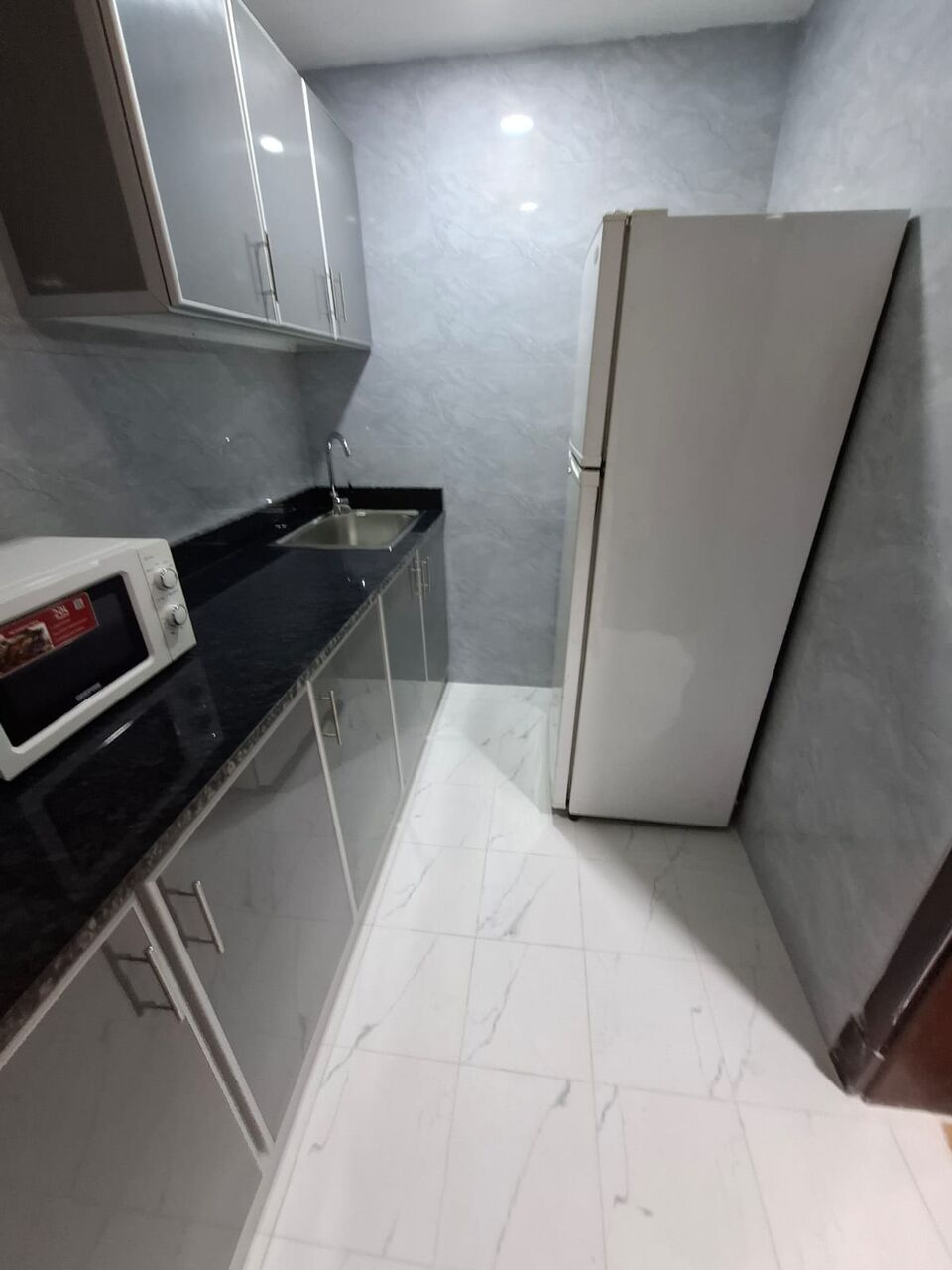 Juffair, Apartments, Flats, Houses & Villas, BHD 250/month,  Furnished,  1 BR,  80 Sq. Meter,  Step Into Comfort And Convenience With This Beautifully In Juffair Furnished One Bedroom A