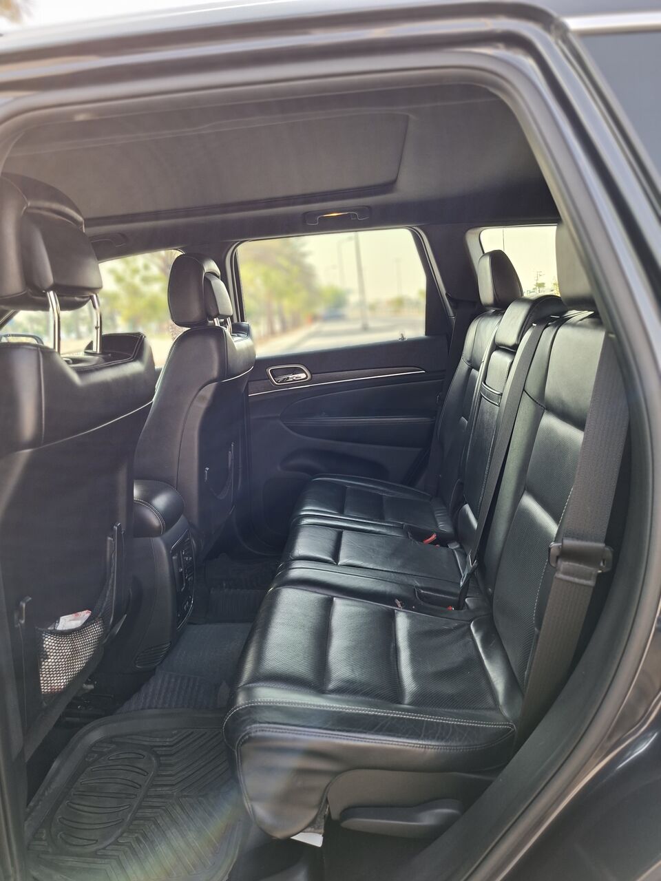 Manama, Vehicles, Cars & Trucks , BHD 5000,  Jeep Cherokee -V8,  2015,  Automatic,  150000 KM,   Model Jeep Cherokee For Sale