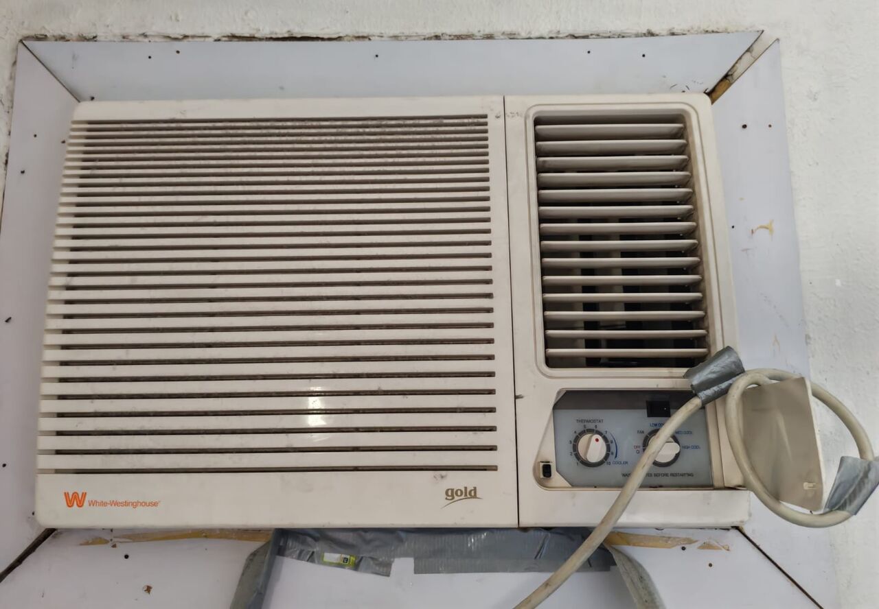Madinah, Household Items, SAR 14000,  ACs, TVs, Refrigerator, Bedroom, Office, Kitchen Appliances, Dining Table, Excellent Shape