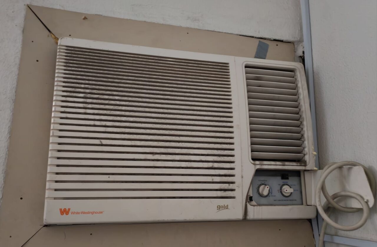 Madinah, Household Items, SAR 14000,  ACs, TVs, Refrigerator, Bedroom, Office, Kitchen Appliances, Dining Table, Excellent Shape