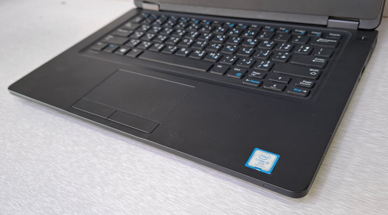 Manama, Computers, BHD 93,  DELL Core I7 8th Generation Professional Laptop 14" Full HD Screen 8GB DDR4 RAM 256GB SSD
