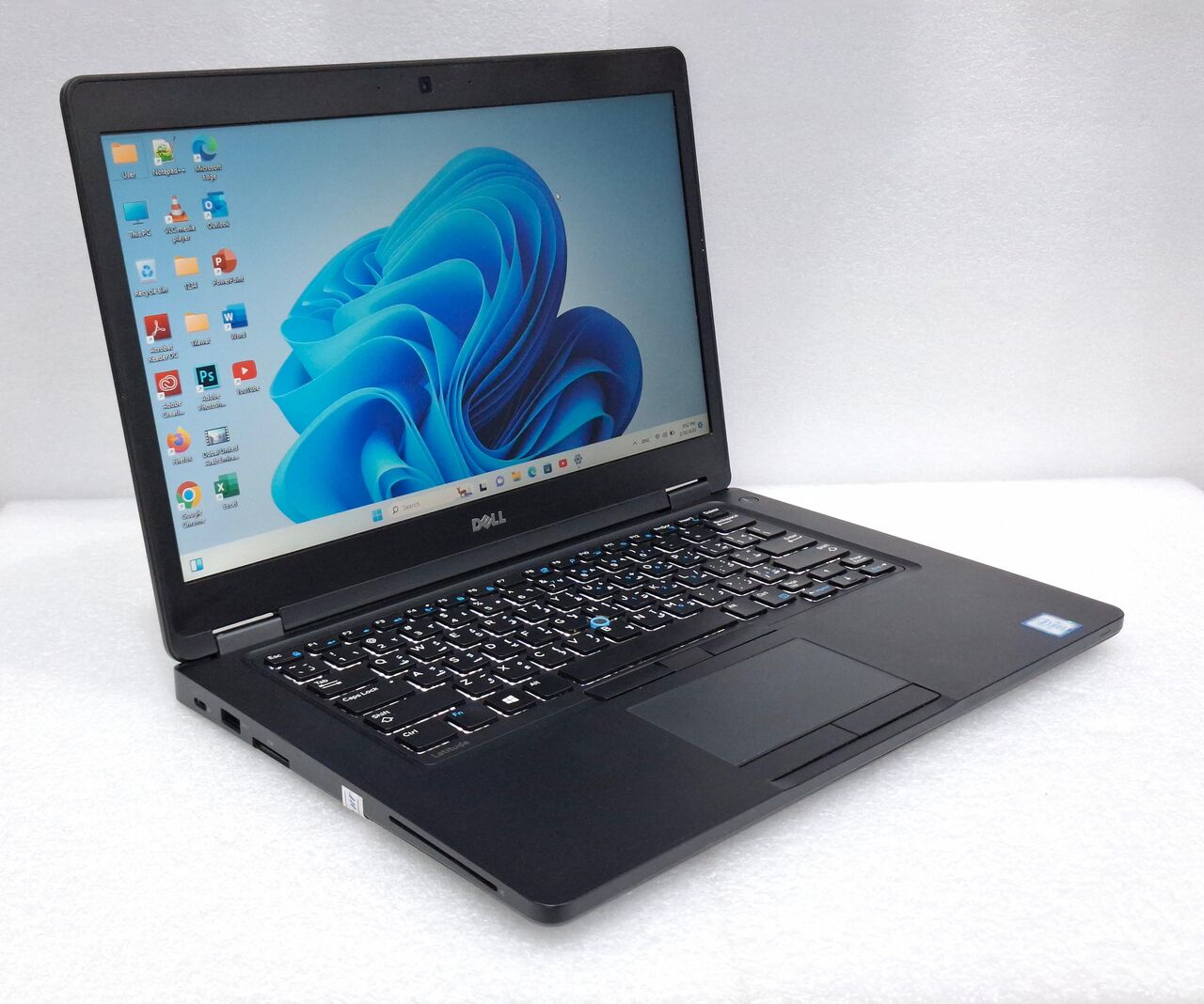 Isa Town, Computers, BHD 93,  DELL Core I7 8th Generation Professional Laptop 14" Full HD Screen 8GB DDR4 RAM 256GB SSD