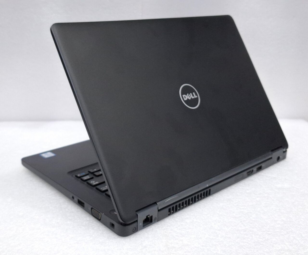 Isa Town, Computers, BHD 93,  DELL Core I7 8th Generation Professional Laptop 14" Full HD Screen 8GB DDR4 RAM 256GB SSD