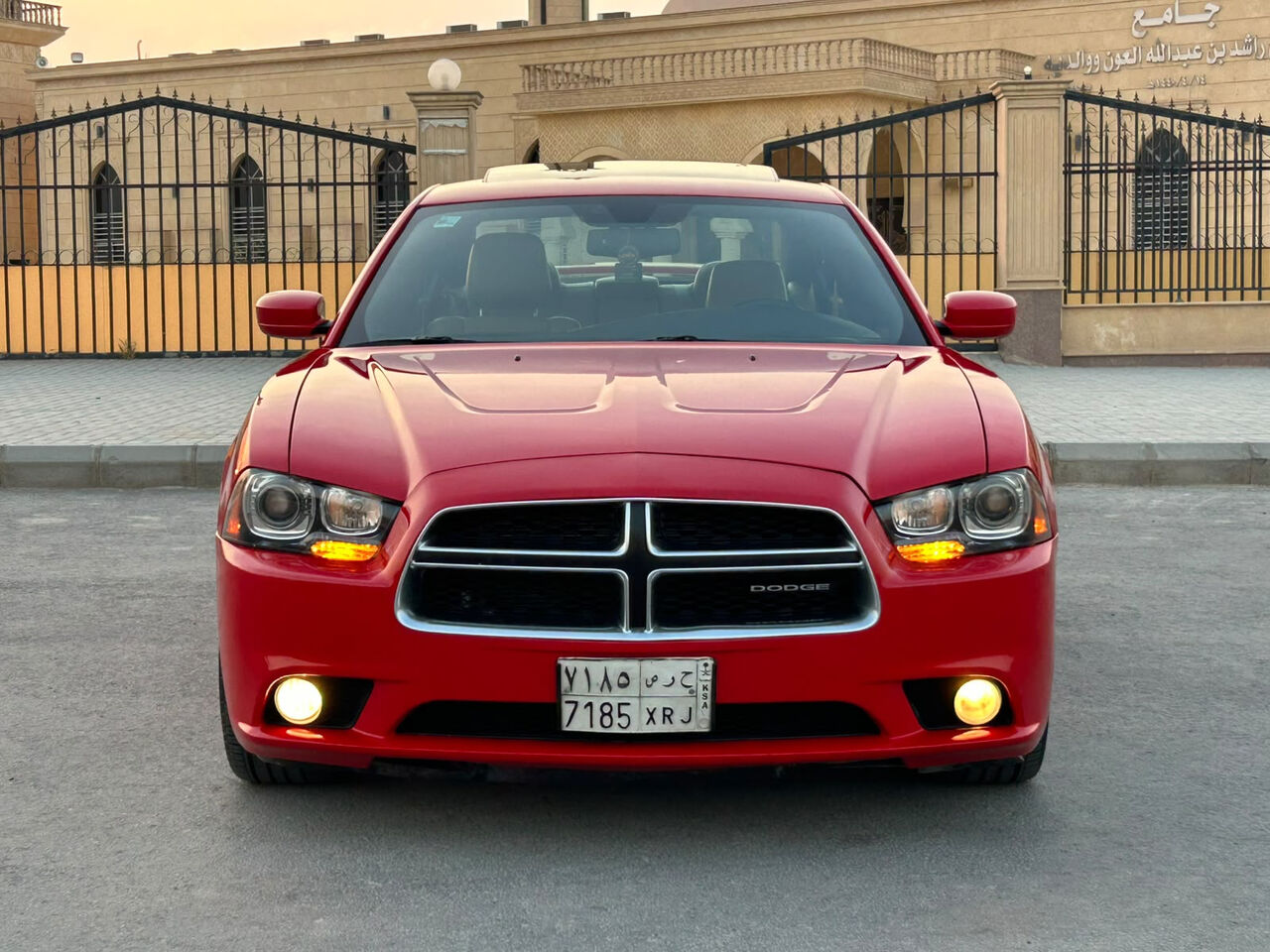 Riyadh, Vehicles, Cars & Trucks , SAR 34000,  Dodge Charger,  2014,  Automatic,  255000 KM,  For Sale:   &ndash; Fully Loaded / Top Trim