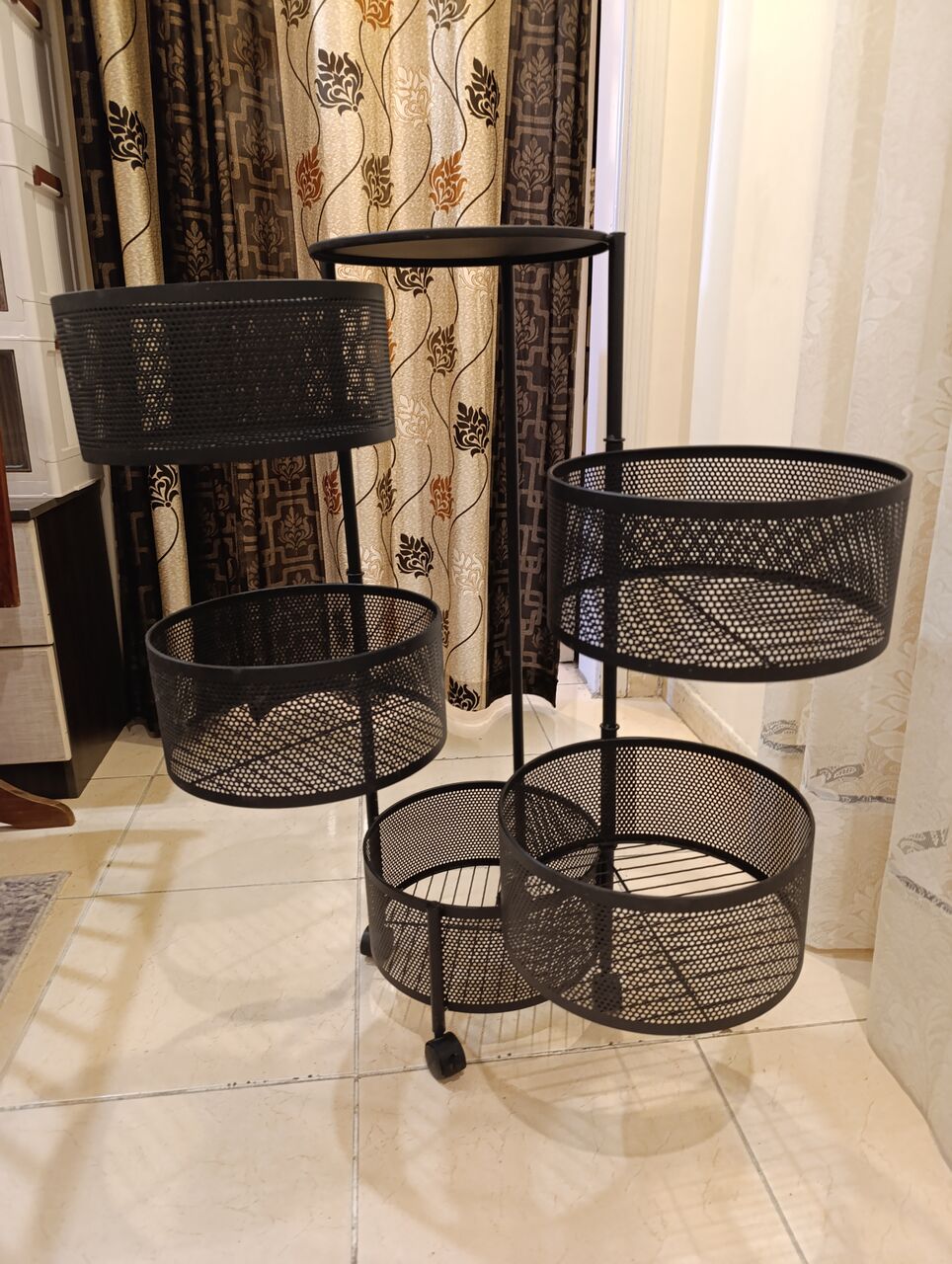 Jeddah, Household Items, SAR 60,  Storage Rack, Rotating Rack, Fruit Vegetable Basket