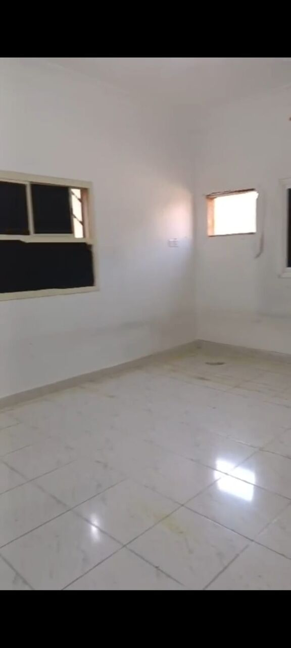 Al Naseem, Apartments, Flats, Houses & Villas, SAR 25000/year,  3 BR,  Family Apartment First Floor With Large 3 Beadrooms And 1 Bath Kitchen Hall