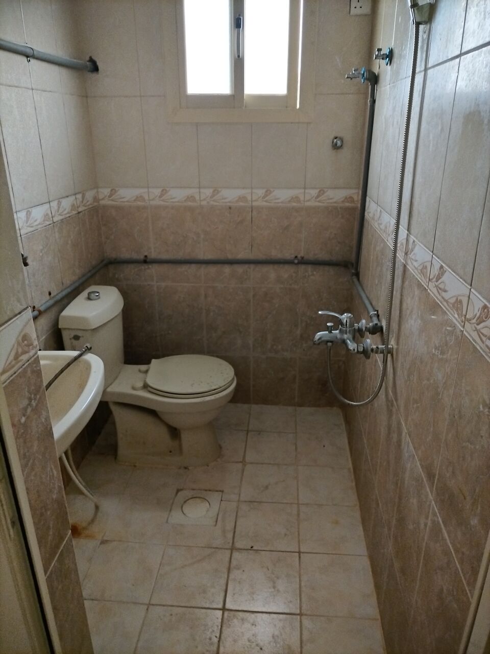 Khobar, Apartments, Flats, Houses & Villas, SAR 21000/year,  Family Apartment For Rent (3 Rooms, Hall, Two Bathrooms, Kitchen, Two Entrances To The Flo