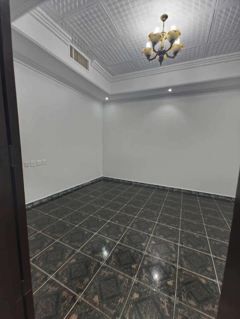 Al Malaz, Apartments, Flats, Houses & Villas, SAR 45000/year,  4 BR,  4BHK Family Apartment Available In Al Malaz Near Modern School