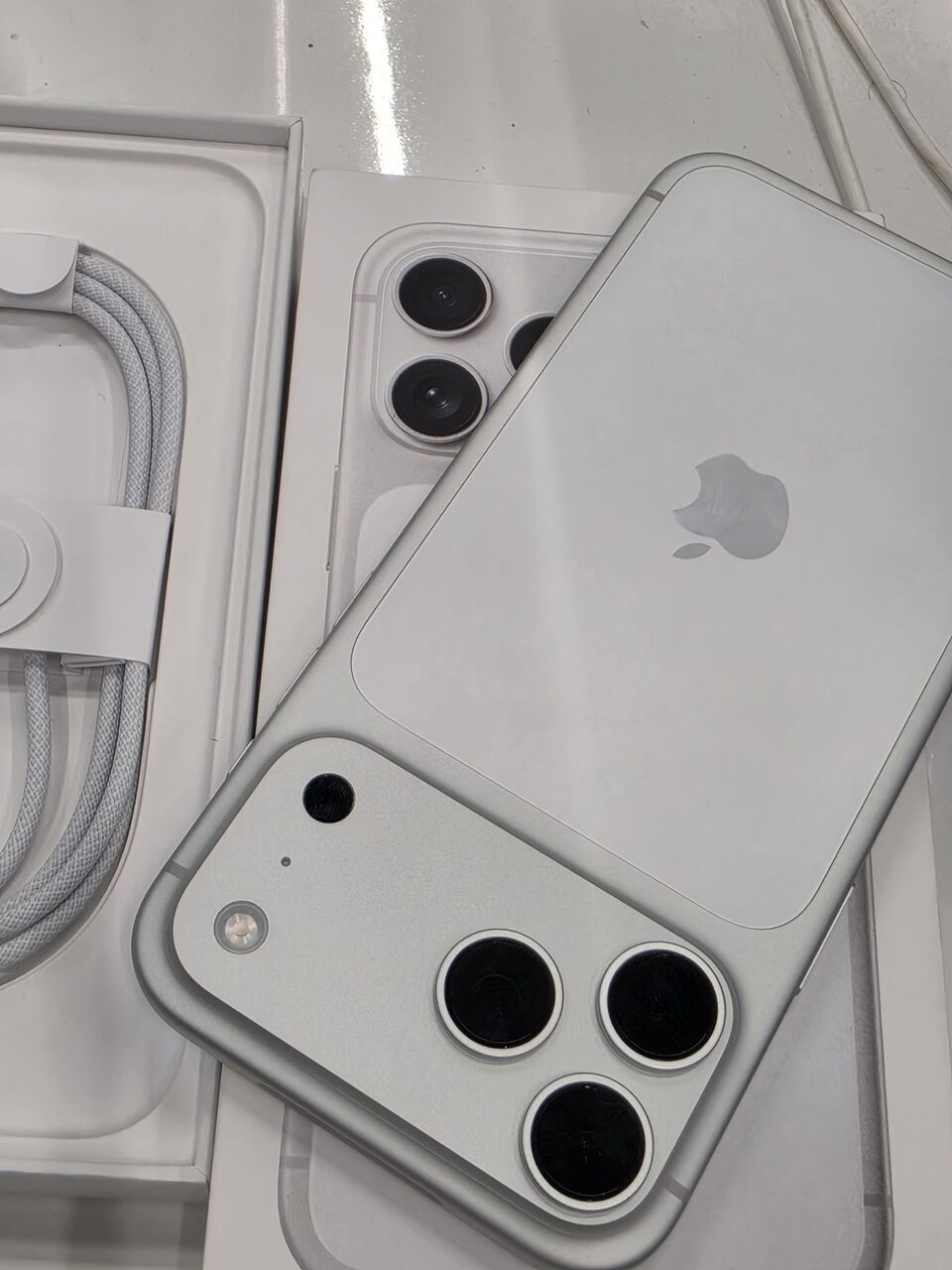 Dammam, Mobile Phones, SAR 4600,  IPhone 17 Pro Max