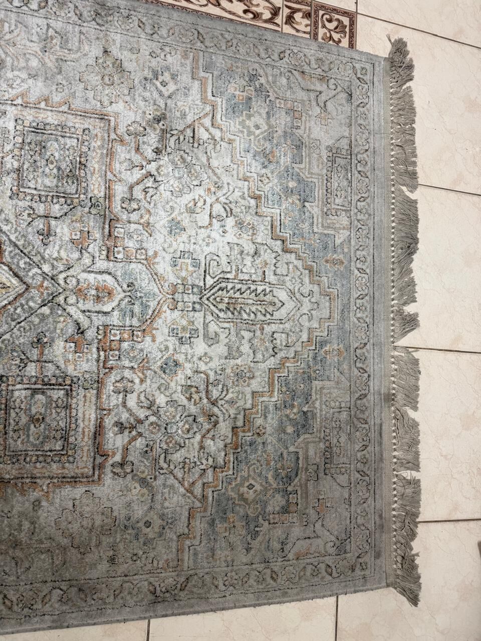Al Thuqbah, Furniture, SAR 60,  Carpet 135 X 195