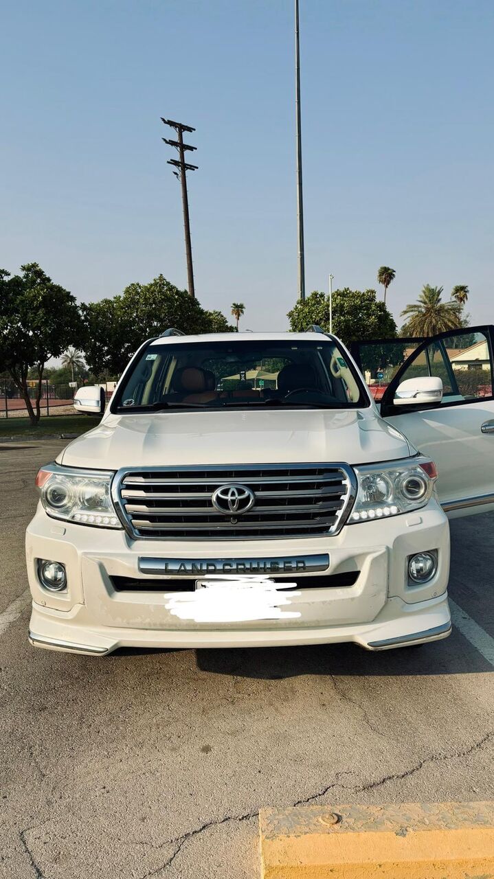 Dhahran, Vehicles, Cars & Trucks , SAR 153000,  Toyota Land Cruiser VXR,  2015,  Automatic,  203000 KM,  Toyota LC , VXR 5.8L, Special Edition