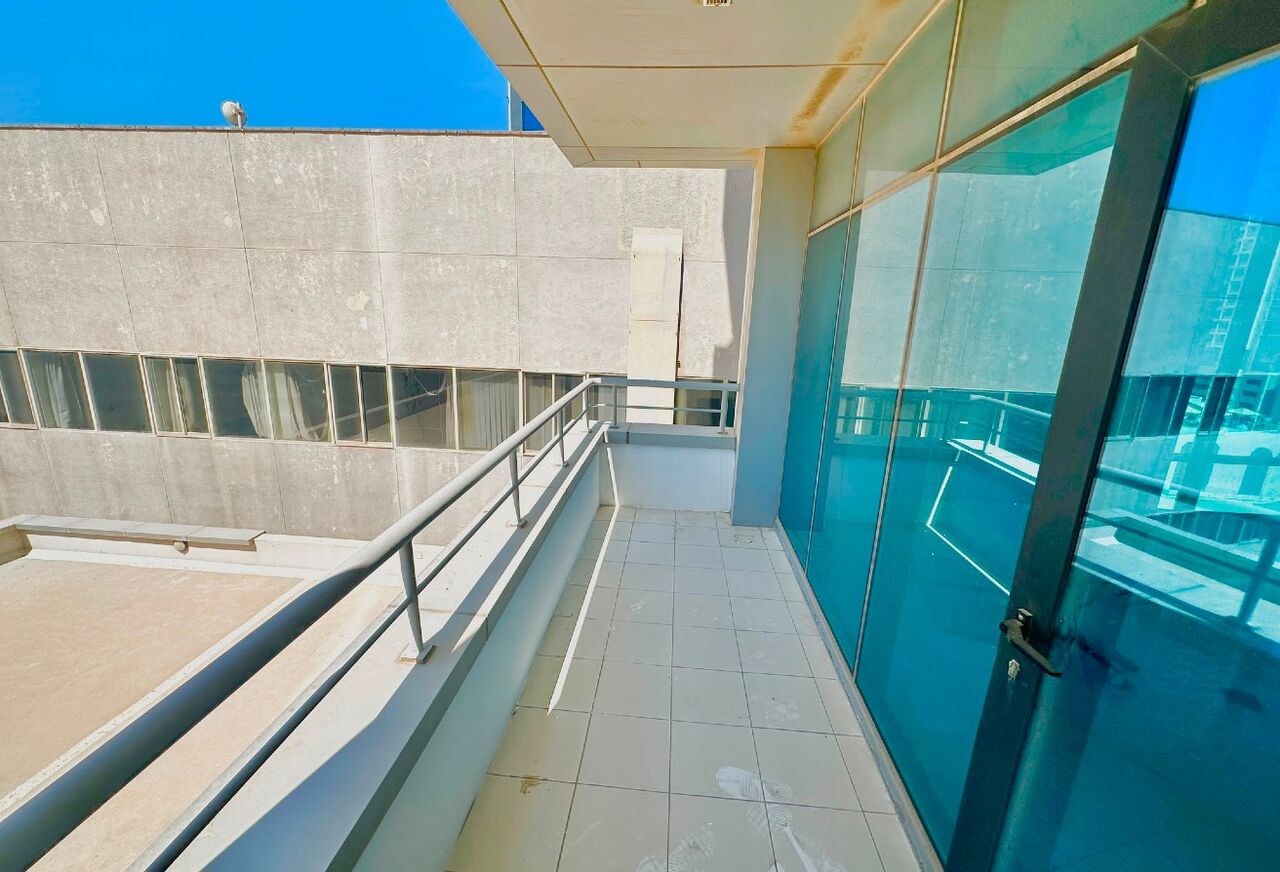 Manama, Offices, BHD 600,  SEA & CITY VIEW| BALCONY| PRIME AREA| MAINTENANCE