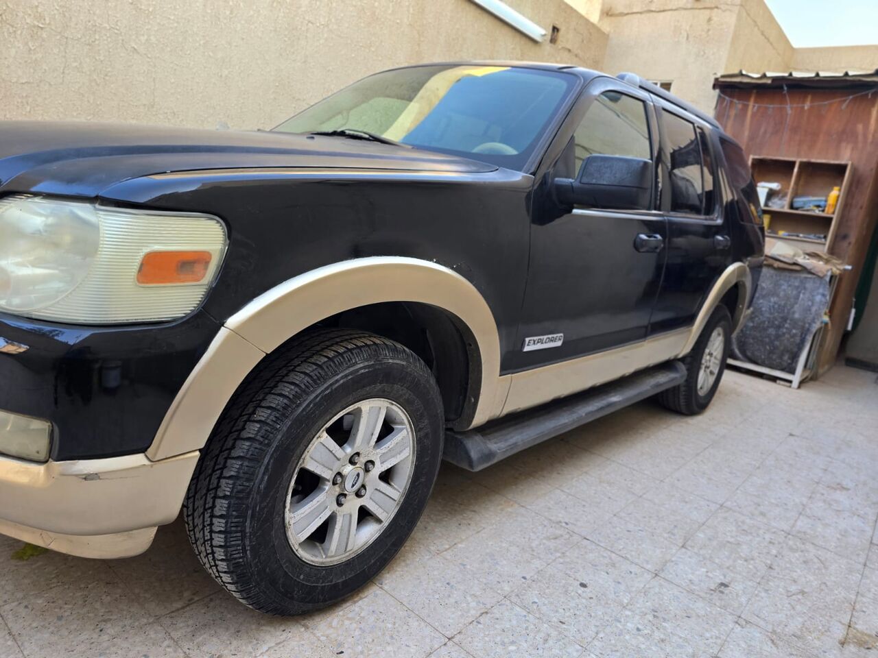 Riyadh, Vehicles, Cars & Trucks , SAR 12,  Ford Explorer,  2006,  Automatic,  490 KM,  Urgent Sale.... Exit