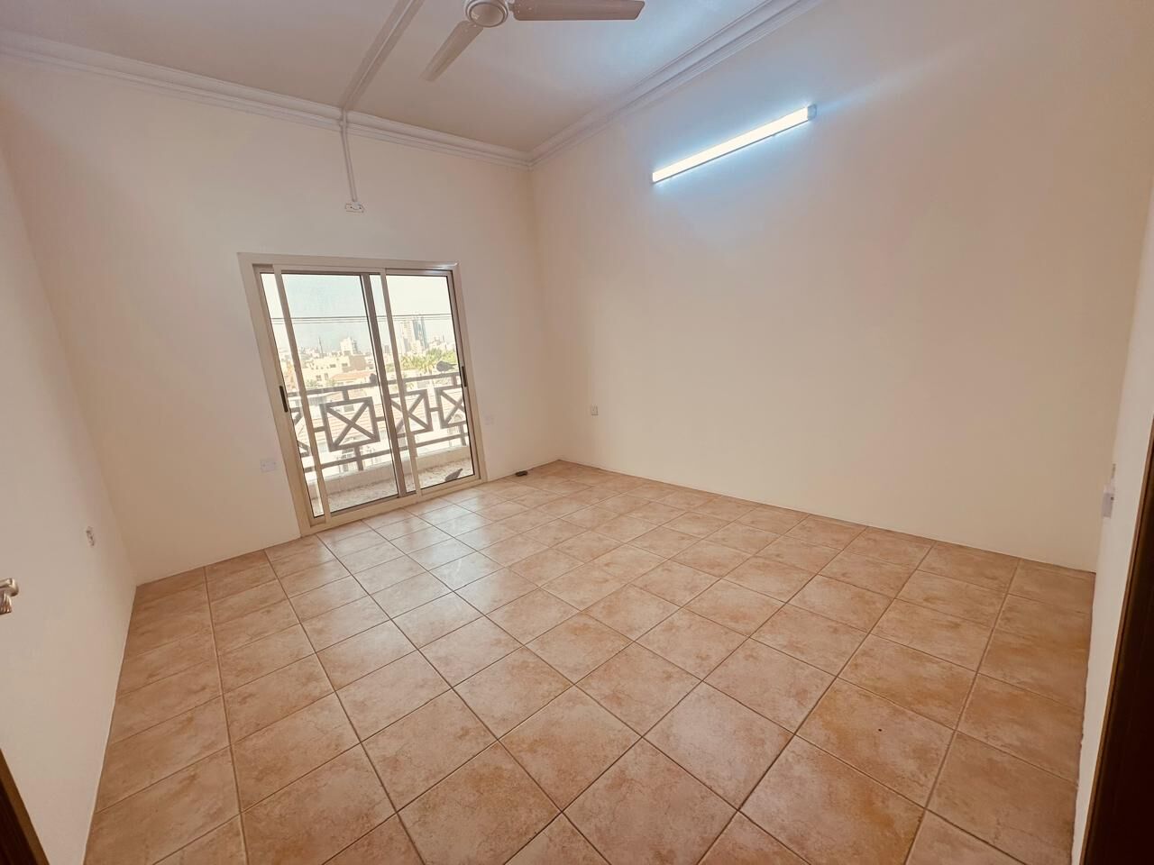 Adliya, Apartments, Flats, Houses & Villas, BHD 380/month,  3 BR,  SEMI FURNISHED THREE BEDROOM FLAT FOR RENT IN ADLIYA