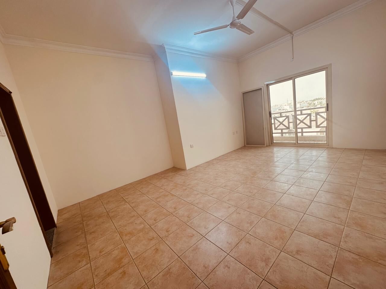 Adliya, Apartments, Flats, Houses & Villas, BHD 380/month,  3 BR,  SEMI FURNISHED THREE BEDROOM FLAT FOR RENT IN ADLIYA