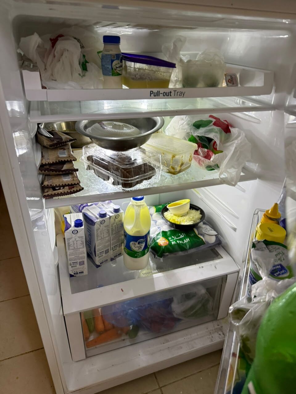 Al Malaz, Household Items, SAR 1100,  LG Refrigerator For Sale &ndash; Excellent Condition