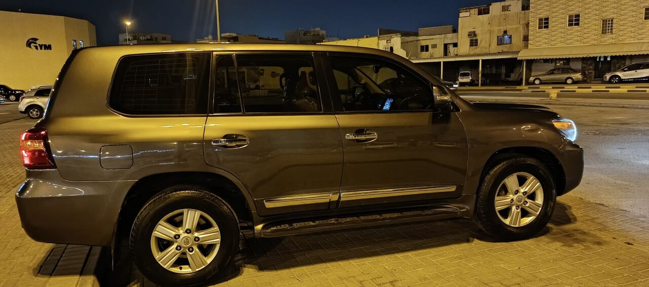 Tubli, Vehicles, Cars & Trucks , BHD 9900,  Toyota Land Cruiser GXR,  2013,  Automatic,  336428 KM,   For Sale