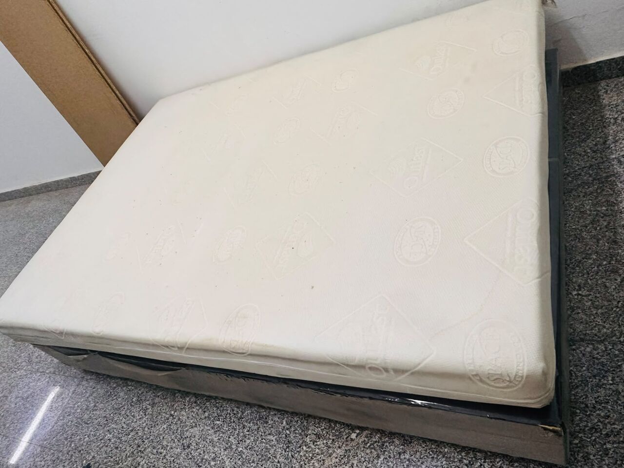 Al Murabba, Furniture, SAR 300,  King Size Bed With Mattresses - ONLY 6 MONTHS OLD
