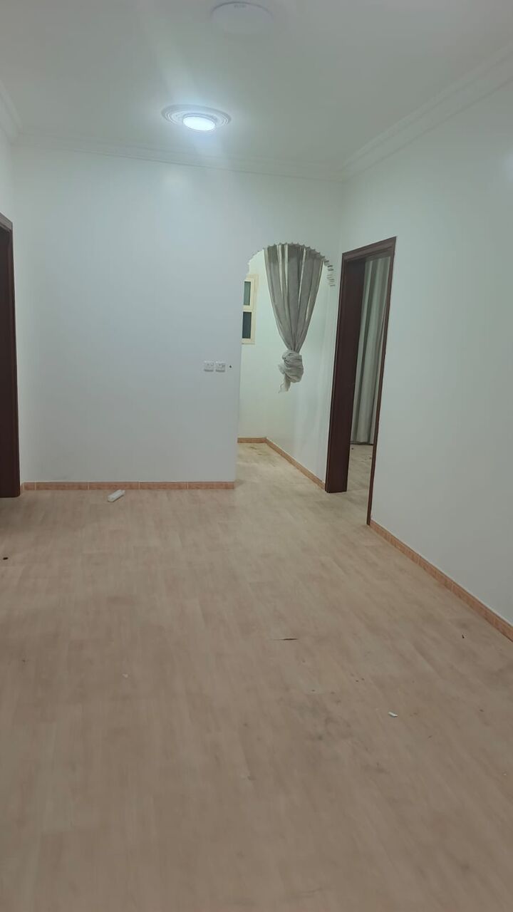 Al Iskan, Housing Exchanges, SAR 11000/year,  4 BR,  I Am Offering Executive Becholor 6 Month Rent For 5500 Riyal-Ishkan