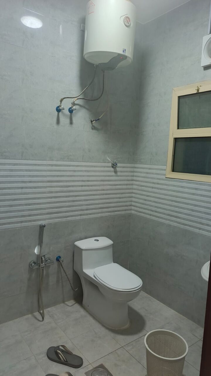 Al Iskan, Housing Exchanges, SAR 11000/year,  4 BR,  I Am Offering Executive Becholor 6 Month Rent For 5500 Riyal-Ishkan