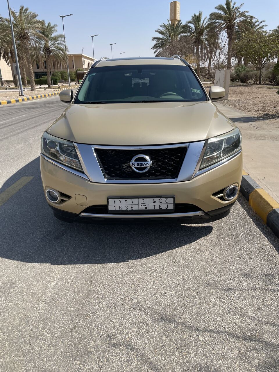 Dammam, Vehicles, Cars & Trucks , SAR 35000,  Nissan Pathfinder,  2014,  Automatic,  302000 KM,    SV For Sale