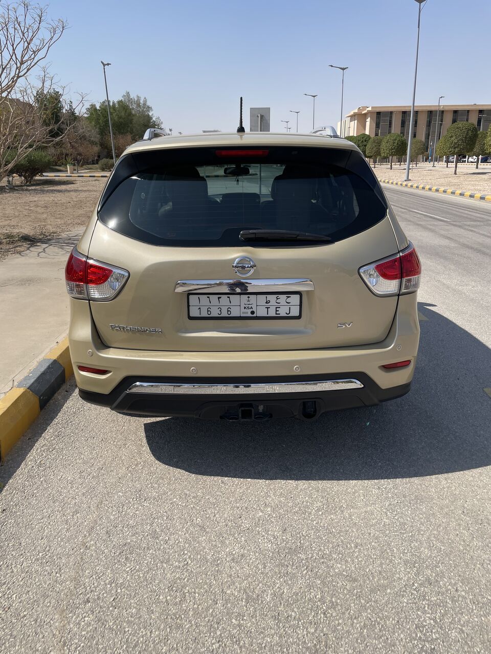 Dammam, Vehicles, Cars & Trucks , SAR 35000,  Nissan Pathfinder,  2014,  Automatic,  302000 KM,    SV For Sale