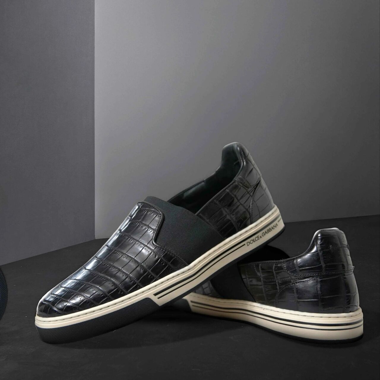 San Francisco, Clothing & Accessories, USD 100,  Discover Premium Designer Clothing Online For Every Occasion