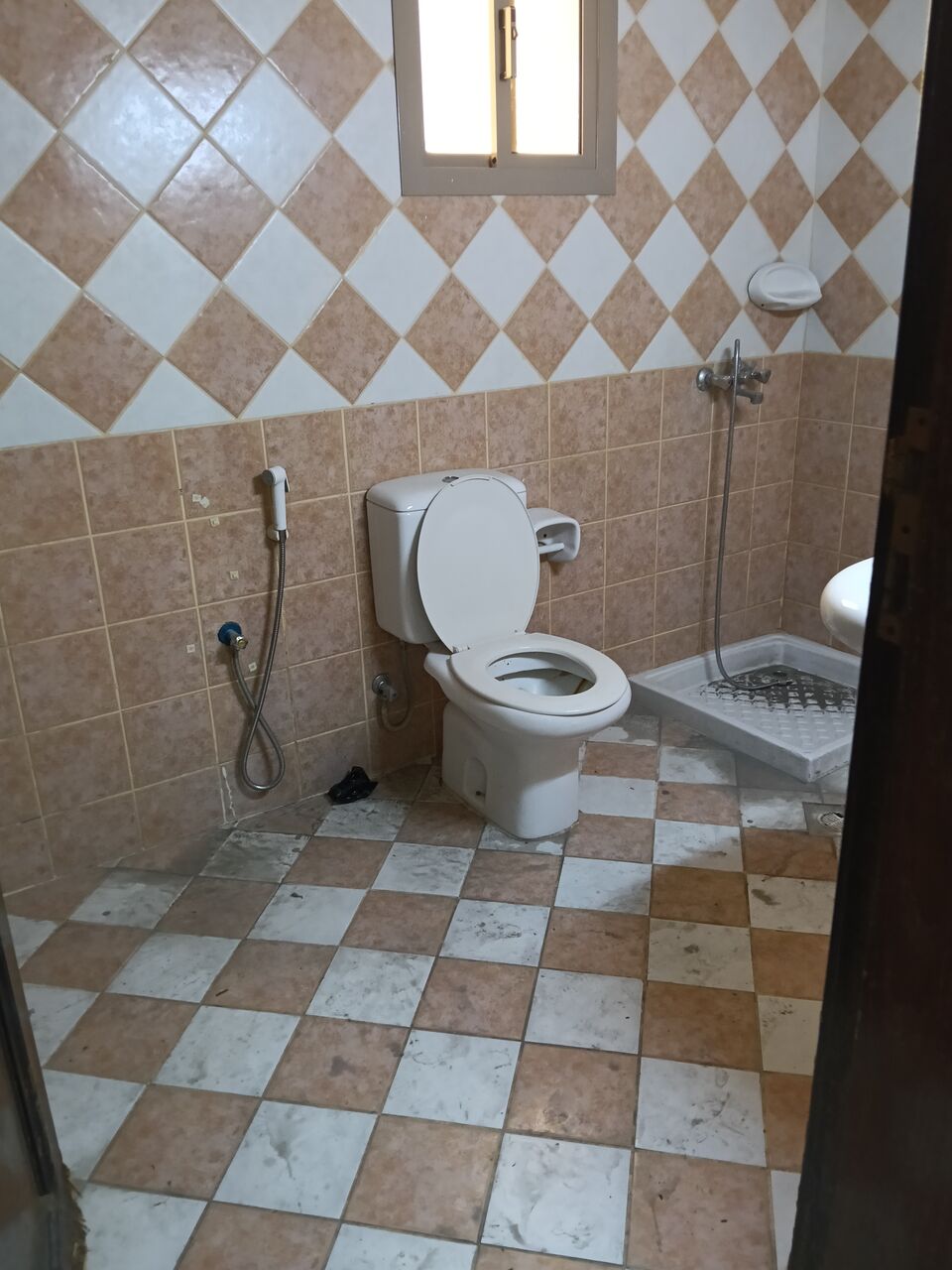 Gudaibiya, Apartments, Flats, Houses & Villas, BHD 200/month,  2 BR,  2 Bedroom Unfurnished Flat For Rent With Ewa