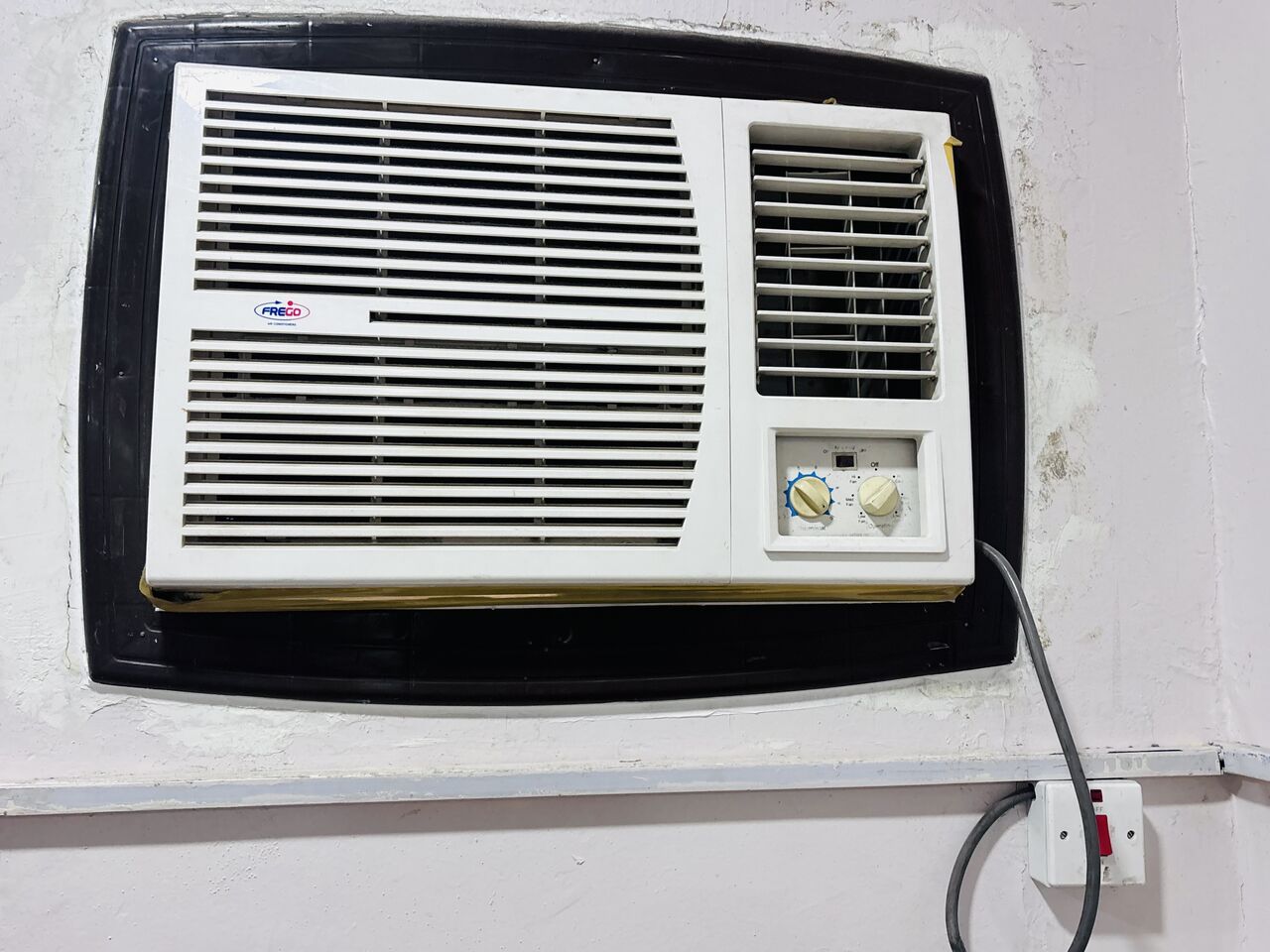 Jubail, Air Conditioners, SAR 550,  High Cooling Big Compressor Acs For Sale, Serviced Recently ( Reason For Selling Shifting