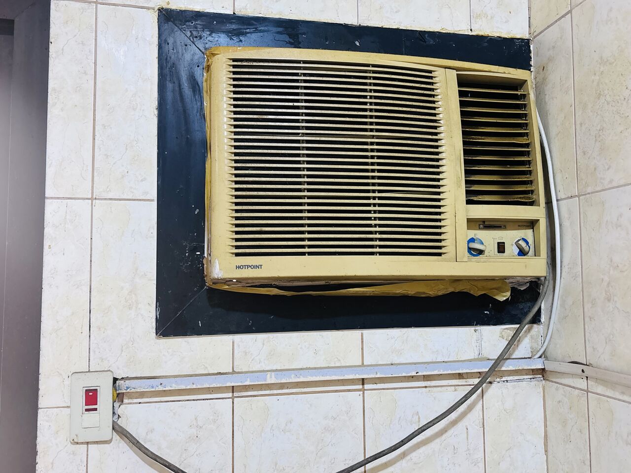 Jubail, Air Conditioners, SAR 550,  High Cooling Big Compressor Acs For Sale, Serviced Recently ( Reason For Selling Shifting