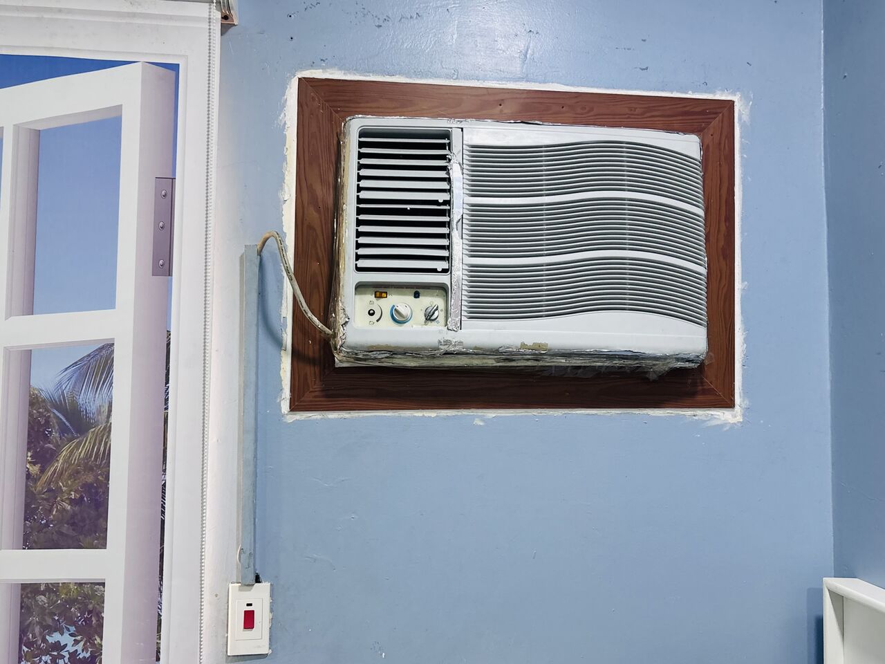 Jubail, Air Conditioners, SAR 550,  High Cooling Big Compressor Acs For Sale, Serviced Recently ( Reason For Selling Shifting