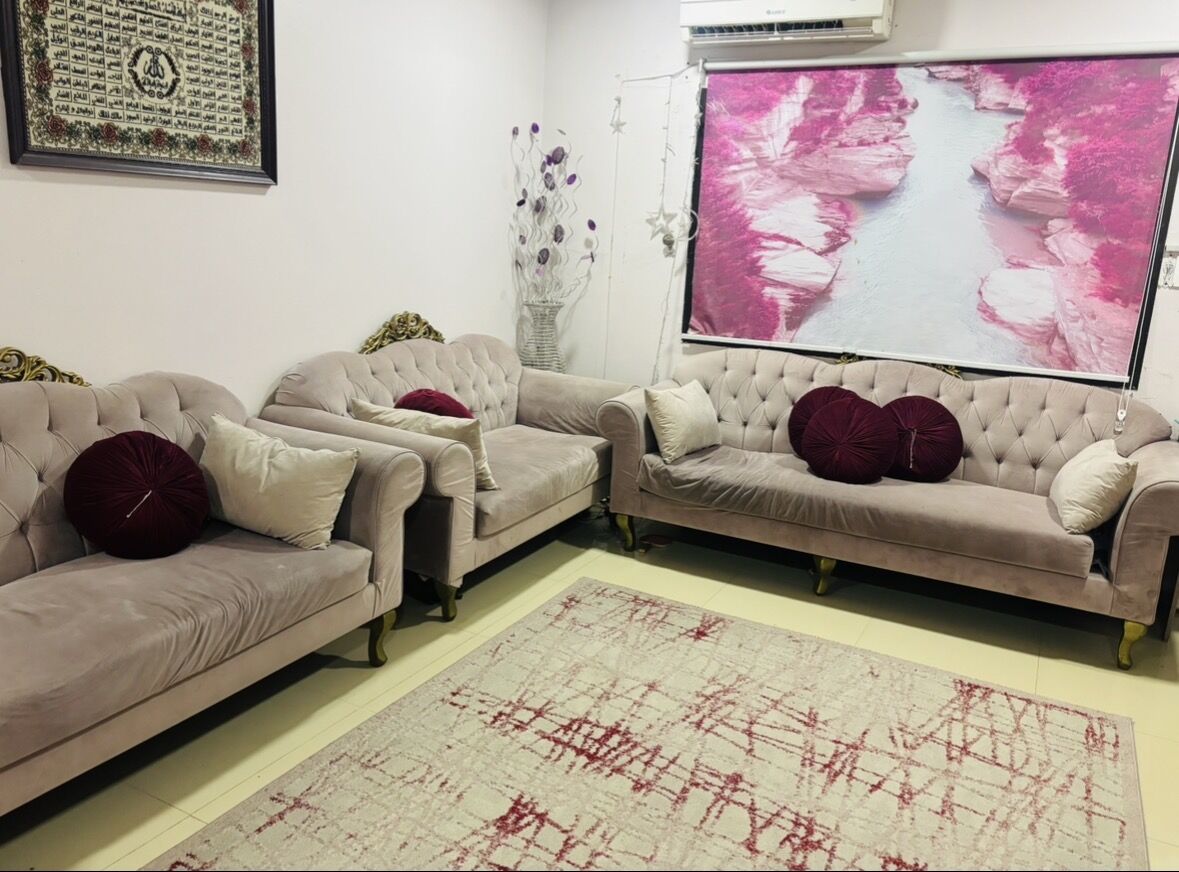 Jubail, Furniture, SAR 850,  Sofa And Rug For Sale