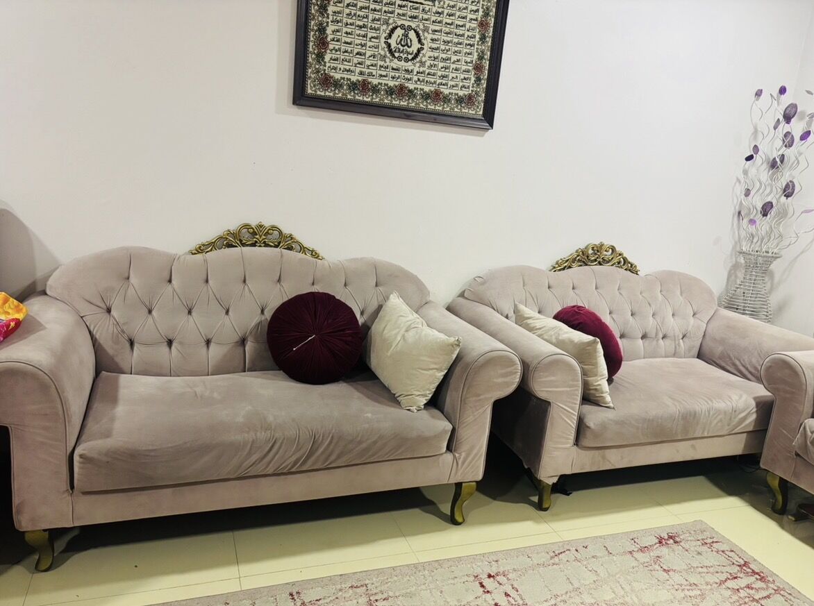 Jubail, Furniture, SAR 850,  Sofa And Rug For Sale