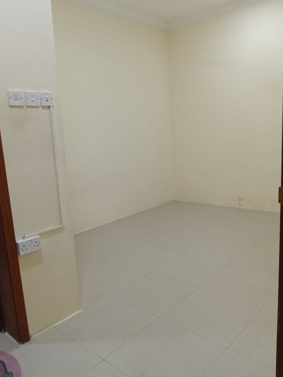Gudaibiya, Apartments, Flats, Houses & Villas, BHD 210/month,  2 BR,  2 Bedroom Unfurnished Flat For Rent With Ewa