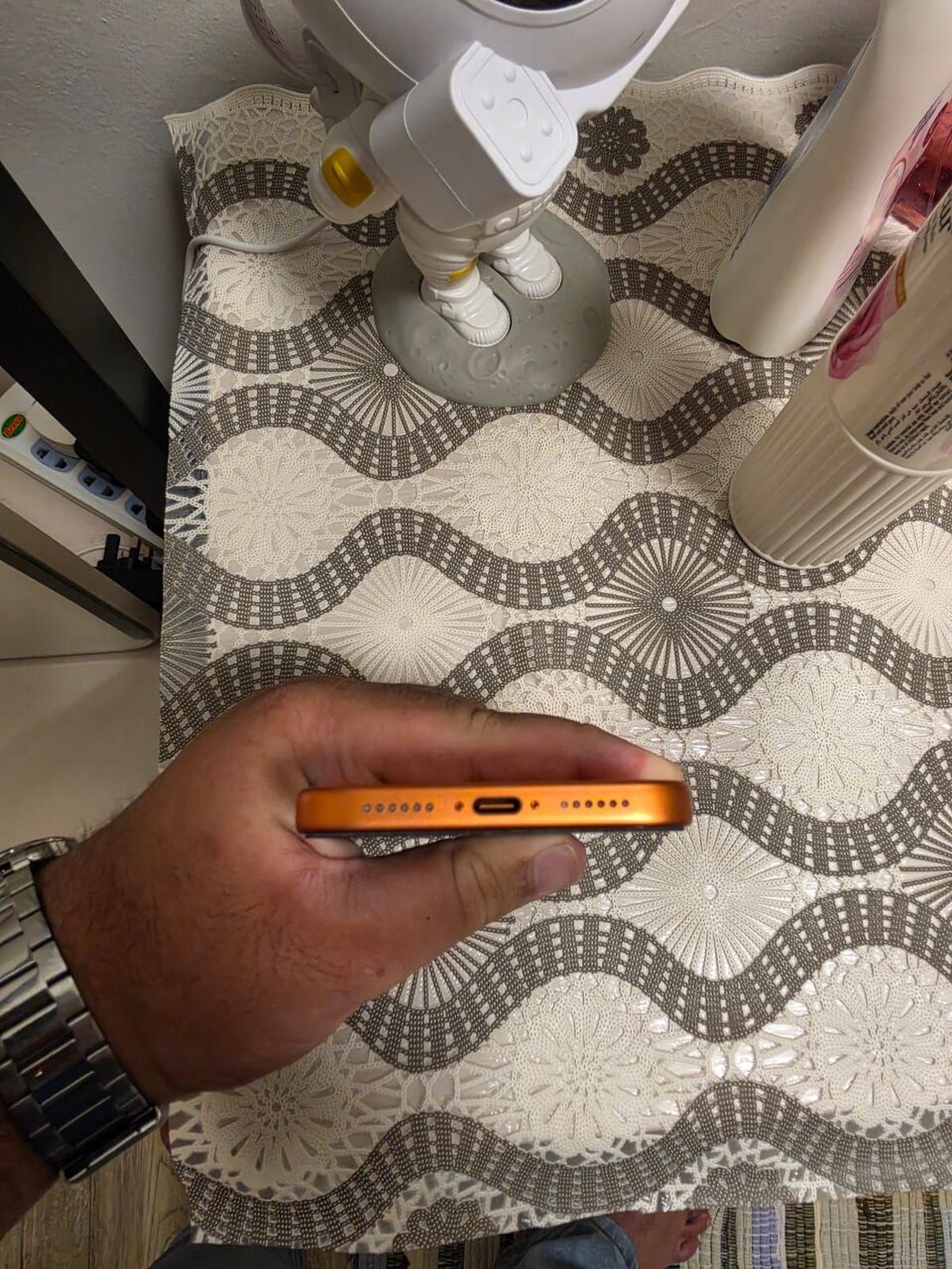 Jeddah, Electronics, SAR 4800,  IPhone 17 Pro Max Cosmic Orange