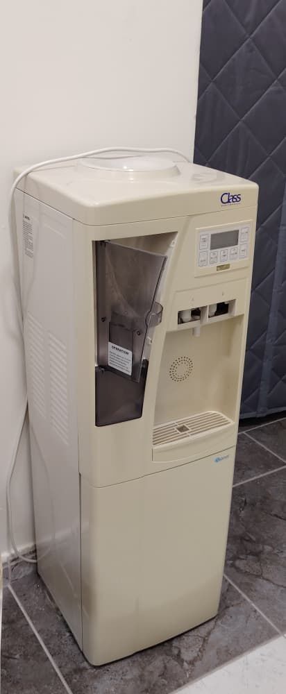 Riyadh, Appliances, SAR 150,  برادة مياه Class إلكترونية حار وبارد + شاشة وتح