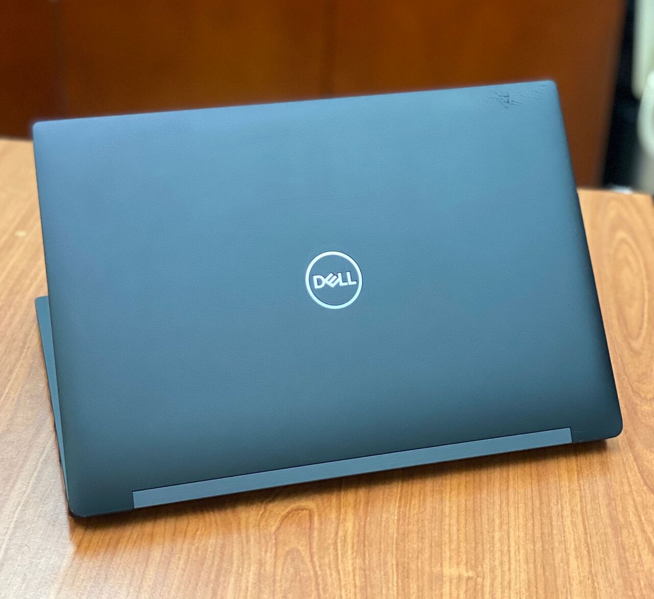 Isa Town, Computers, BHD 79,  DELL Core I5 8th Generation Business Laptop 13.3" Full HD Screen 8GB DDR4 RAM 256GB M2 SSD